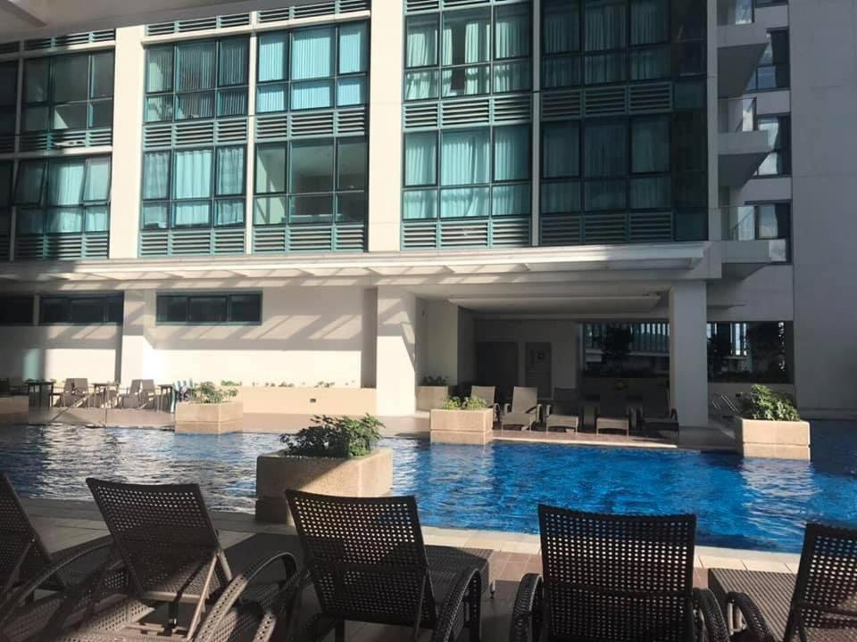 Studio At Viceroy T4 Florence Way Manila Exterior photo