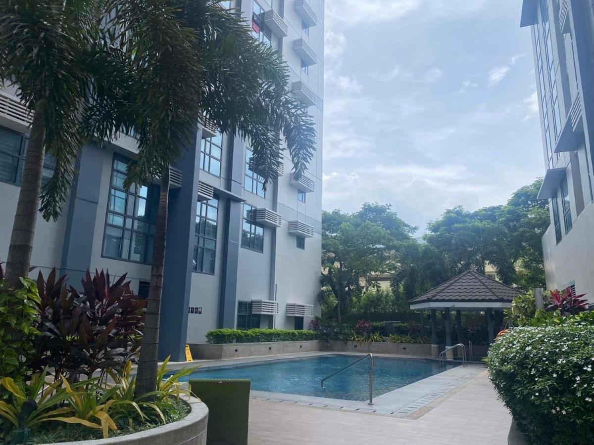 Studio At Viceroy T4 Florence Way Manila Exterior photo